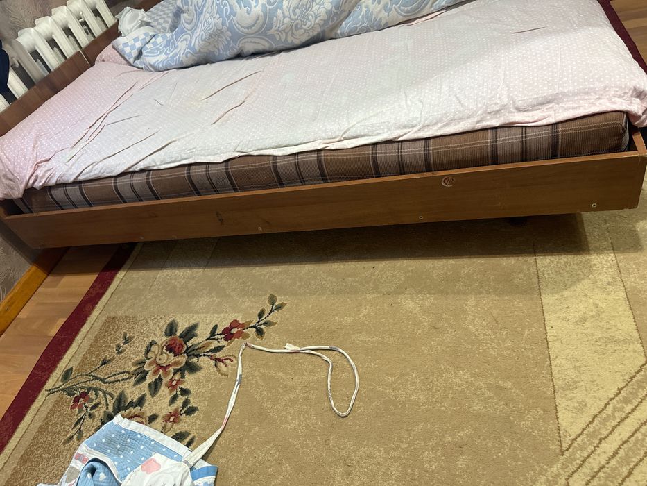 Мебель тумбочек диван 2 шт