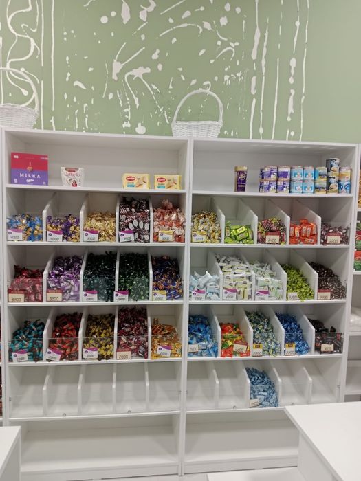 Продам мебель для конфет