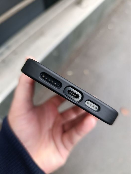 Продается айфон 16 про