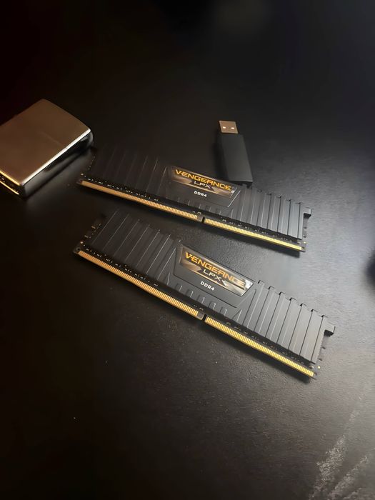RAM Vengeance LPX (32 GB) 3200hz NOU!