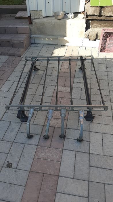 Багажник стоял Ниве