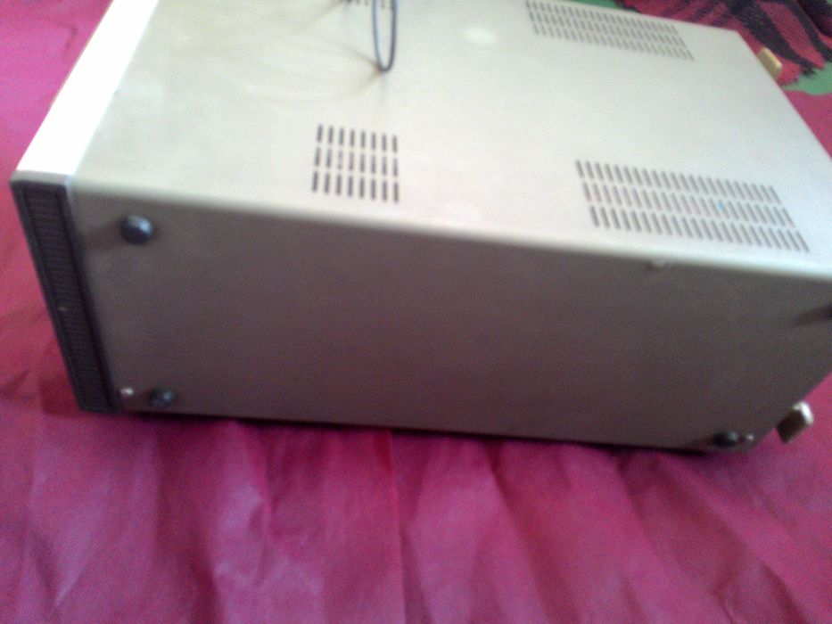 Продавам (може би) стар работещ японски ултразвуков дефектоскоп.