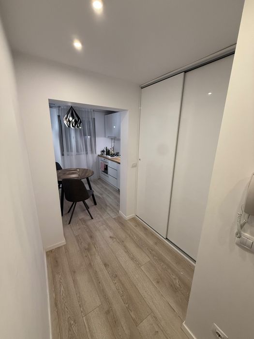 Închiriez apartament în regim hotelier