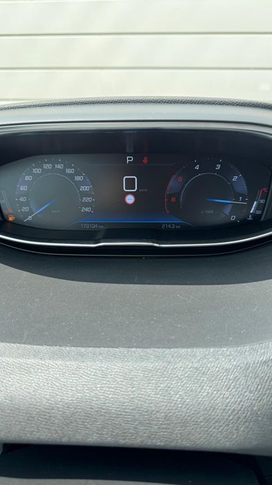 Peugeot 3008 2020 1.5 Hdi 130 cp