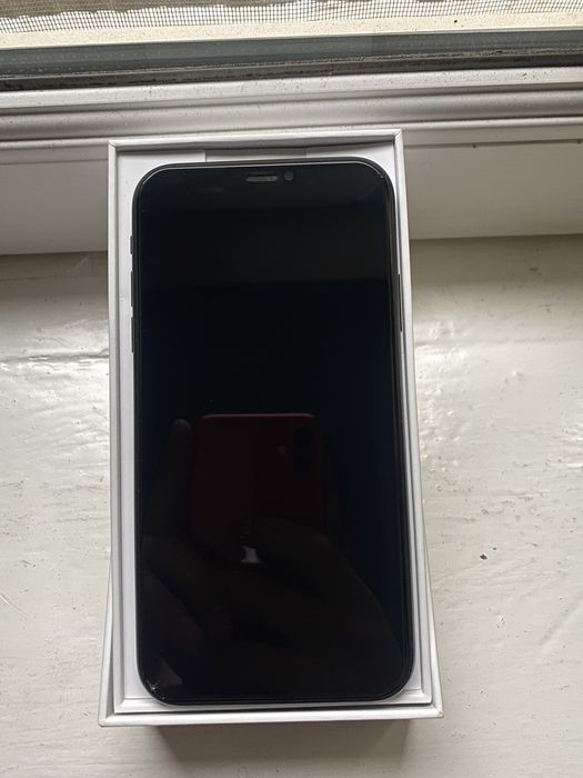 Продается  iphone xr в идеальном состоянии!