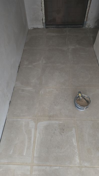 Предлага вътрешни ремонти