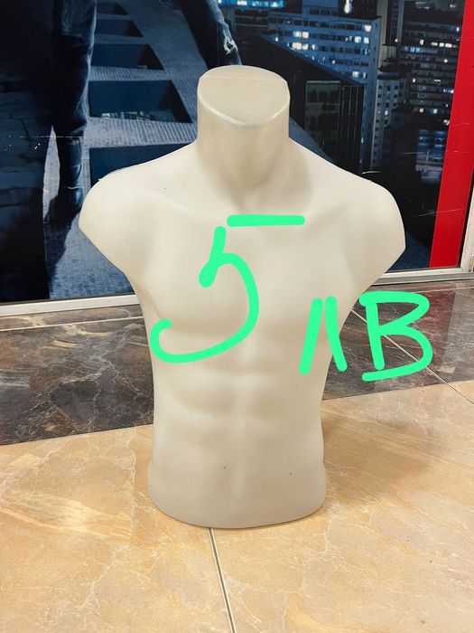 Дамски и мъжки манекени