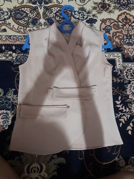 Очень красивая кофта с лентой