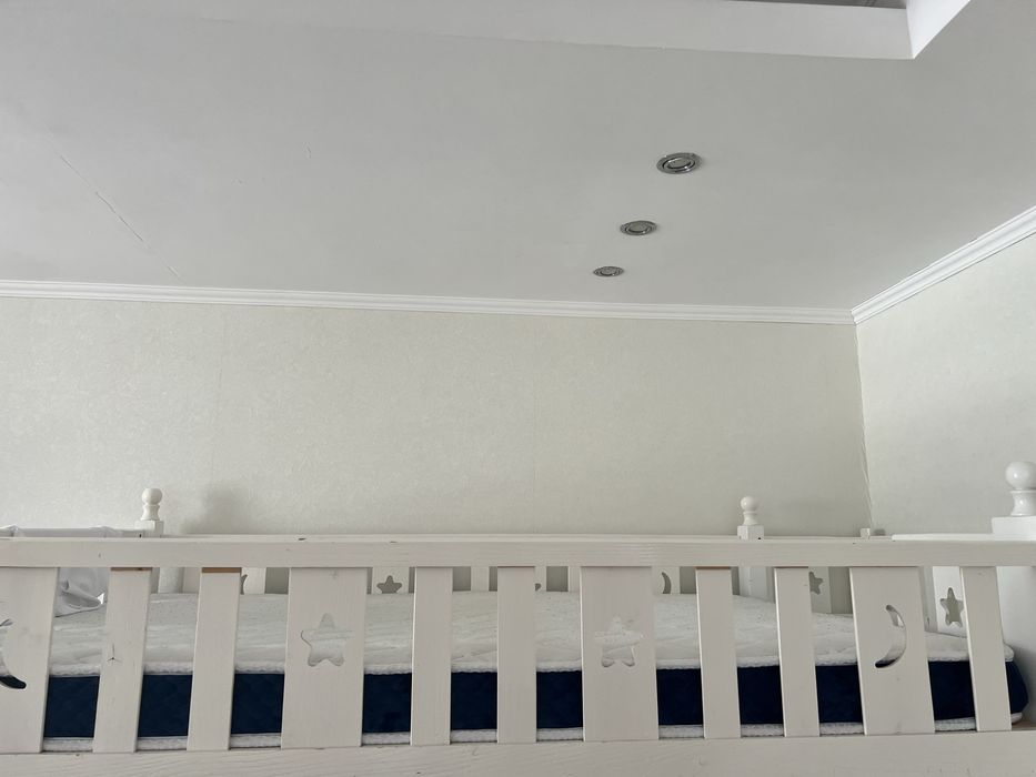 Продам двухъярусную кровати