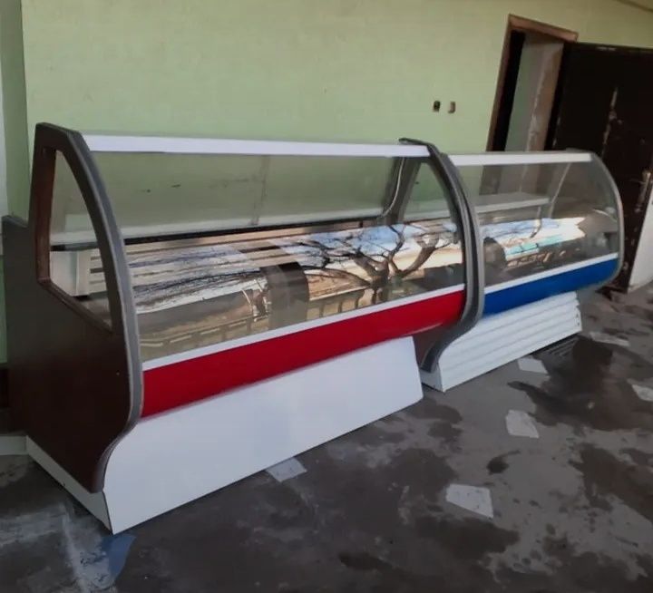 Витринный холодильник