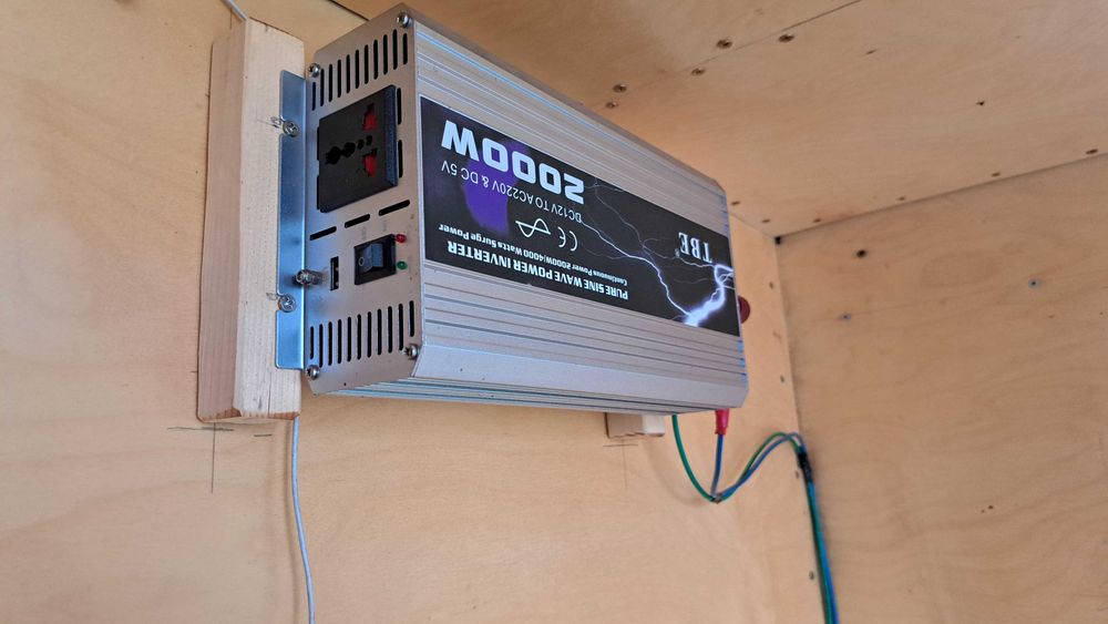 Пчелопавильон и пчелиное хозяйство