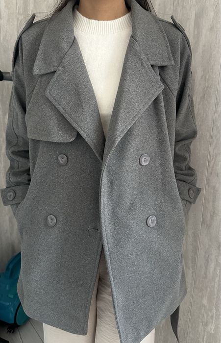 Пальто женское серое