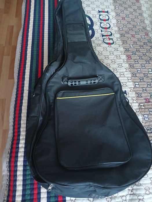 Электро-акустическая гитара