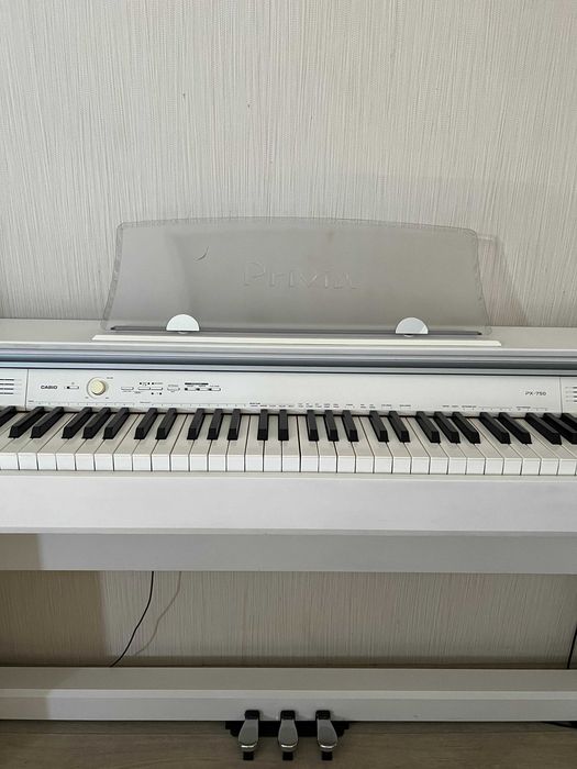 Японское пианино Casio-770! Срочно!