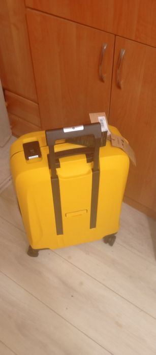 Продам чемодан Samsonite новый