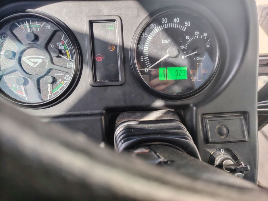 Traktor sotiladi 2024 yil