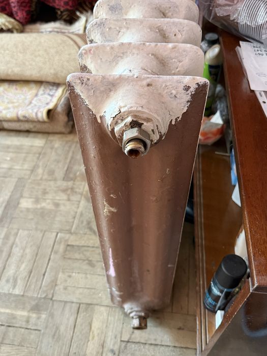 Vând calorifere  fontă