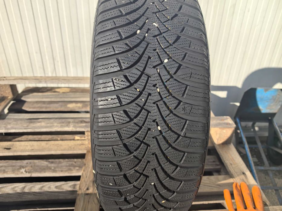 205/55/16 Гудиър ДОТ 2017 г - Само 1 брой гума