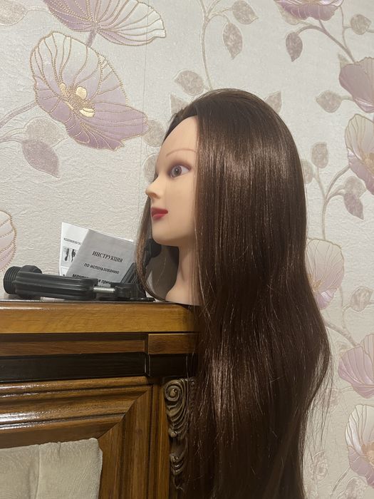 Манекен для причесок, голова.