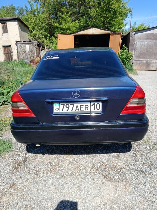 Продам мерседес с 180