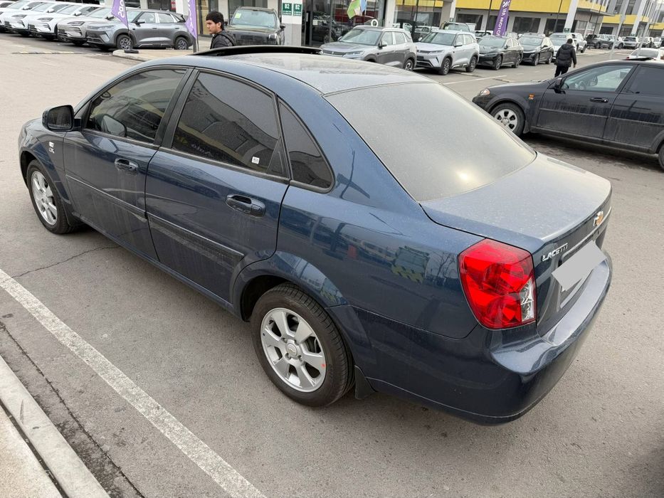 Gentra 3 pozitsiya Avtomat Fuli Gazi bor Polniy Navarot 400$ bilan !