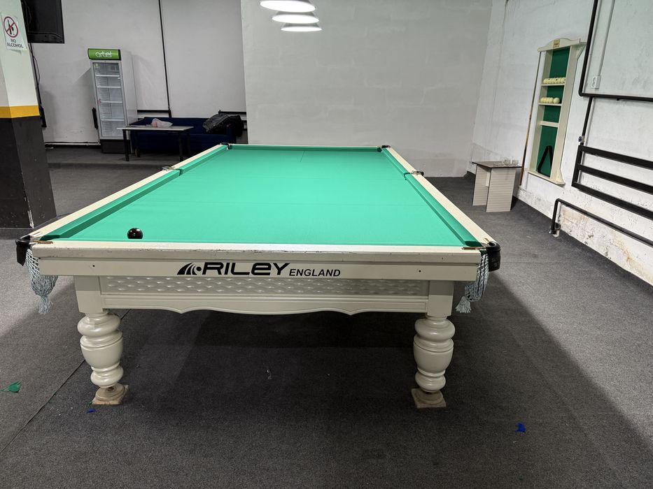 Premier billiard stollar