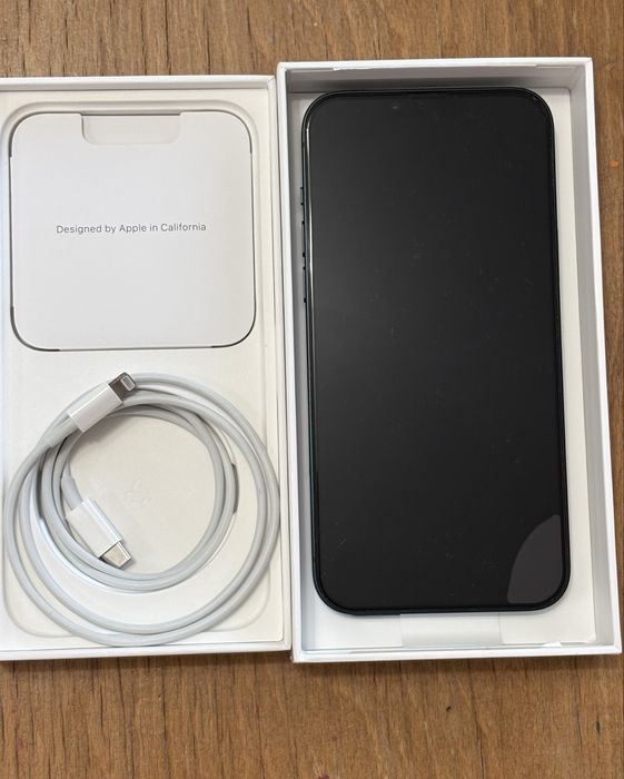 Vand iPhone 14 Plus, 87% baterie
