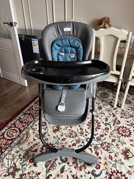 Продам стульчик для кормлений