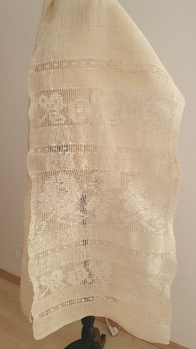 REDUCERE 20% Marama/ stergar/ naframa veche pentru ie/costum popular