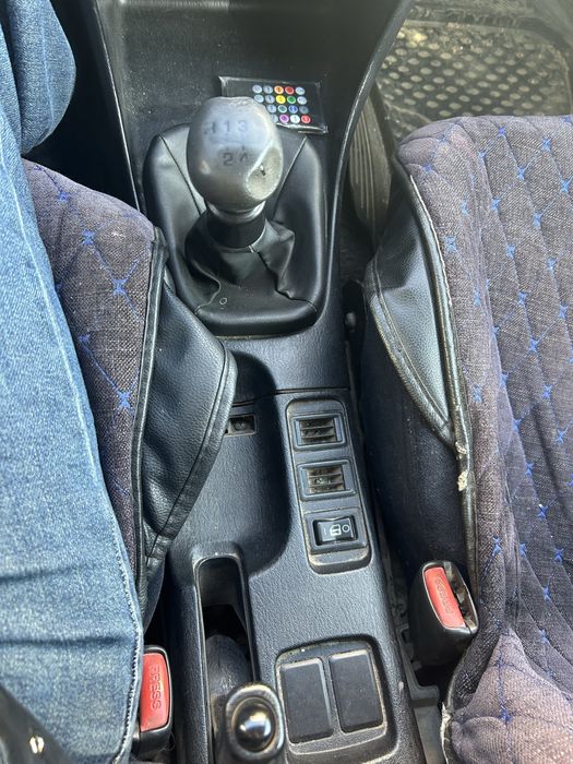 Продам Mitsubishi Carisma