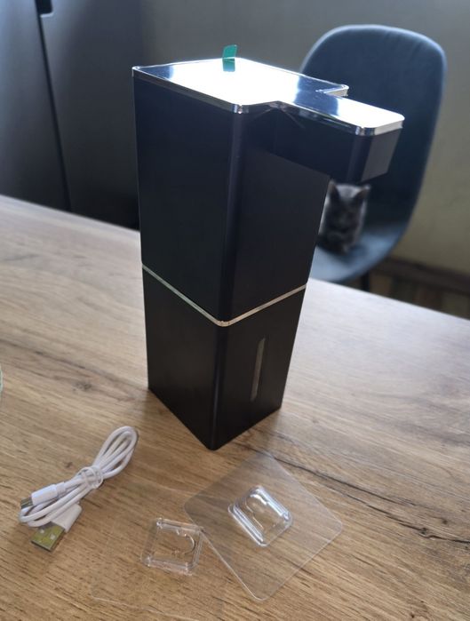 Пълнител дозатор автоматичен за течен сапун