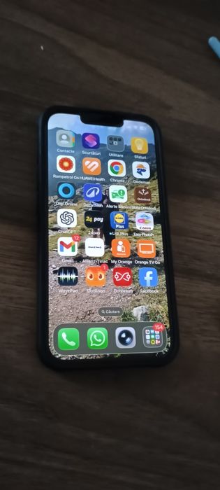 vand ipohone 16e 128 gb ca nou