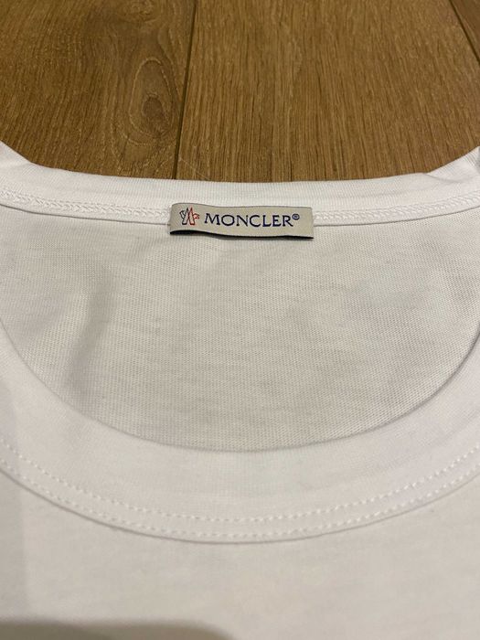 MONCLER, ОРИГИНАЛНА бяла памучна тениска, размер: XL
