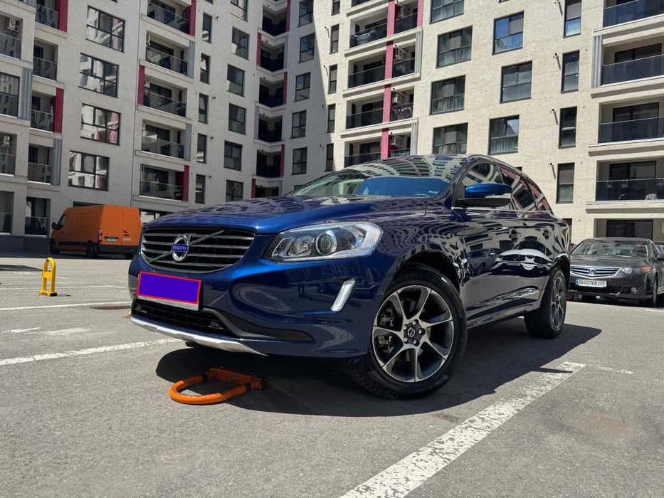 Volvo XC60 D5 Ocean Race 2015 215CP AWD