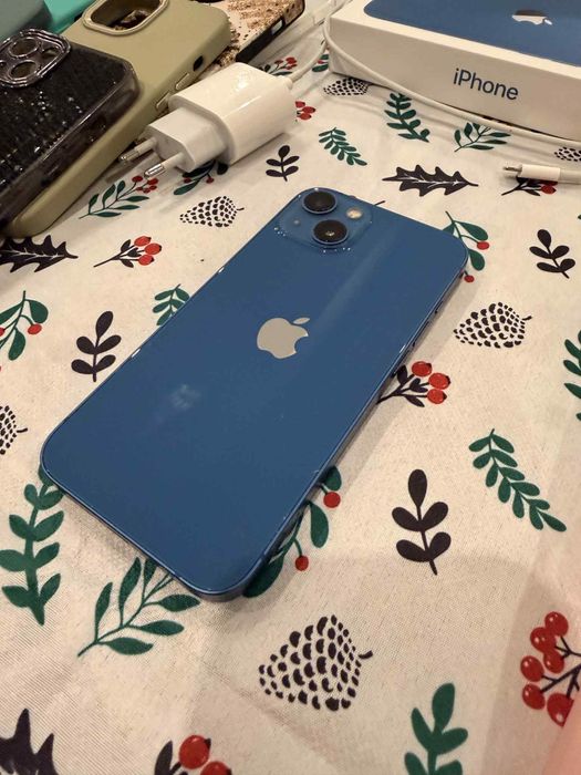 Продавам Iphone 13!