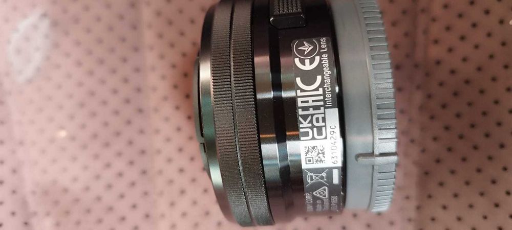 объектив  SONY 16-50