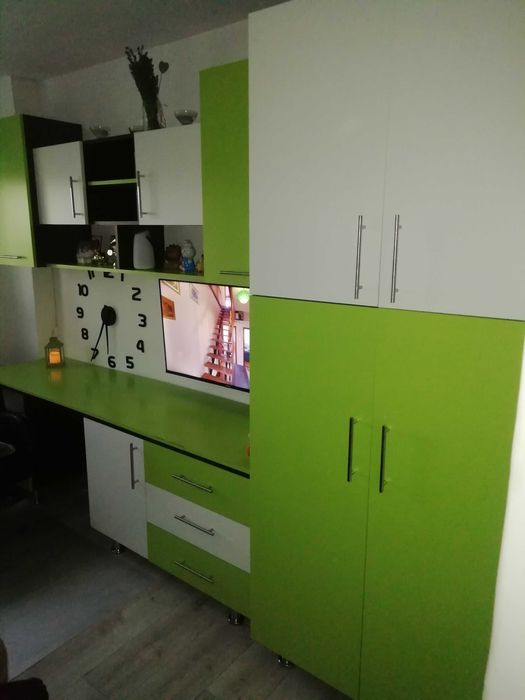 Mobila de tineret cu pat și saltea