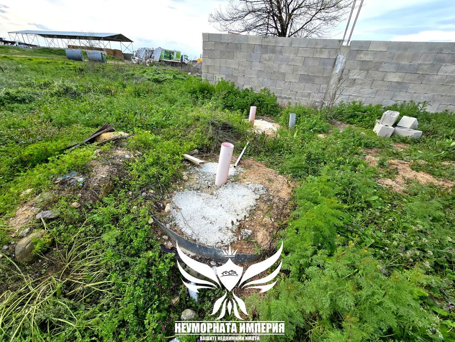 Продавам парцел 1709кв сграда 100кв промишлена зона север село Болярци