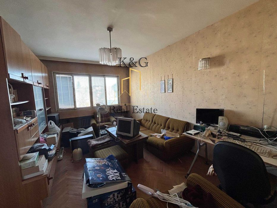 Продава се Тристаен апартамент в Разград, Център - 86 кв.м за 1280 €/кв.м - Снимка #1