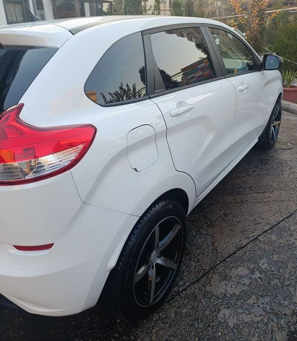 Продается LADA XRAY 1 позиция