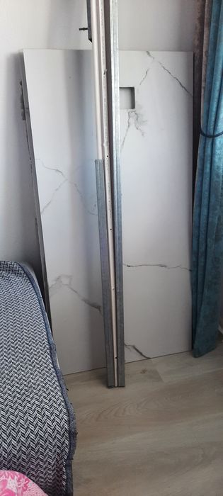 Отдам даром керамогранит