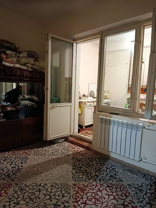 Яккасарой тумани 1 хона квартира сотилади