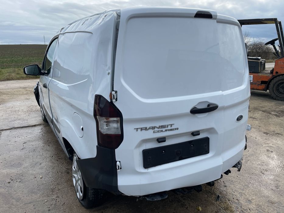 Ford Transit Courier 1.0 EcoBoost 100 кс.6 ск. двигател SFCE 32000 km.