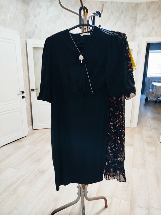 Продам платье размер 48