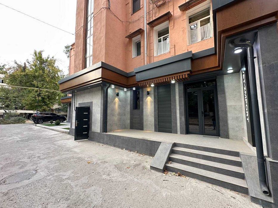 Аренда офиса с мебелью и парковкой ор-р ЦУМ, Школа №110, Кафе BON!