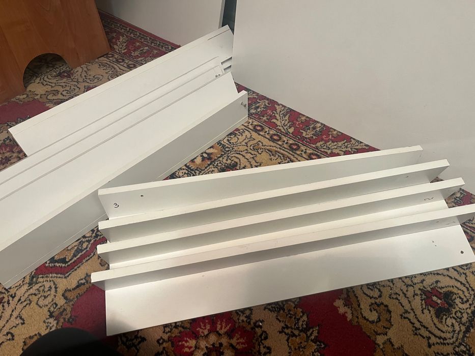 Продам столы хорошие