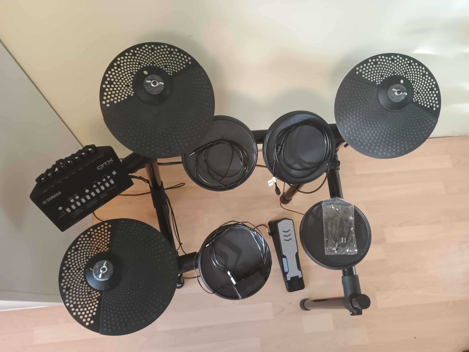 Yamaha DTX 402k електрически барабани