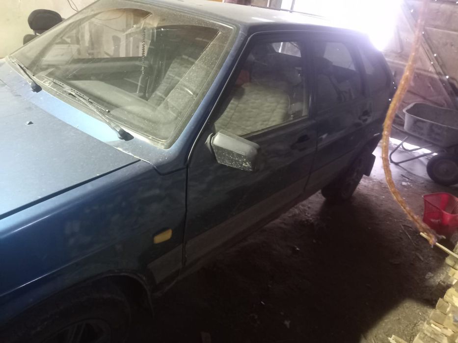 Продам ваз 2109 срочно