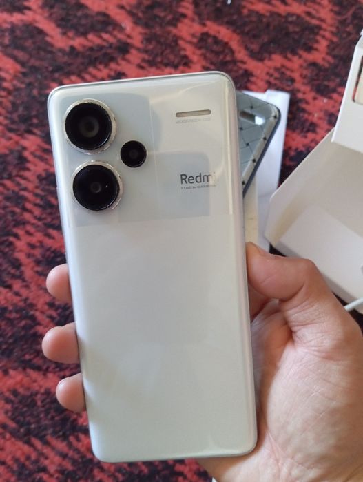 Xiaomi redmi note 13 pro plus 5G.
