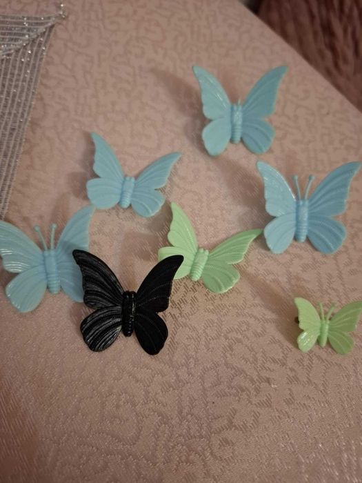 Комплект    Брошки